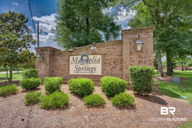 2215 W Fernwood Loop, Semmes, AL 36575