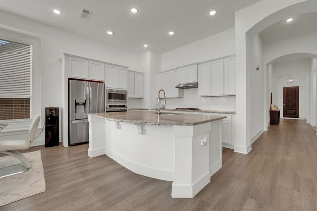 1824 Leo Drive, Van Alstyne, TX 75495