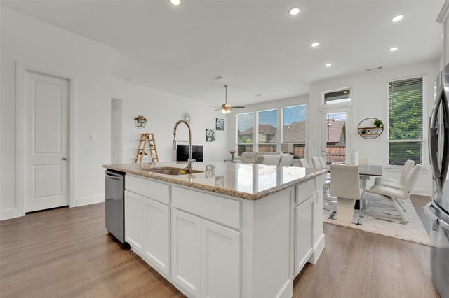 1824 Leo Drive, Van Alstyne, TX 75495