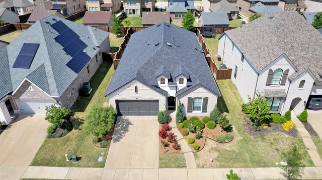 1824 Leo Drive, Van Alstyne, TX 75495