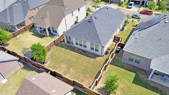 1824 Leo Drive, Van Alstyne, TX 75495