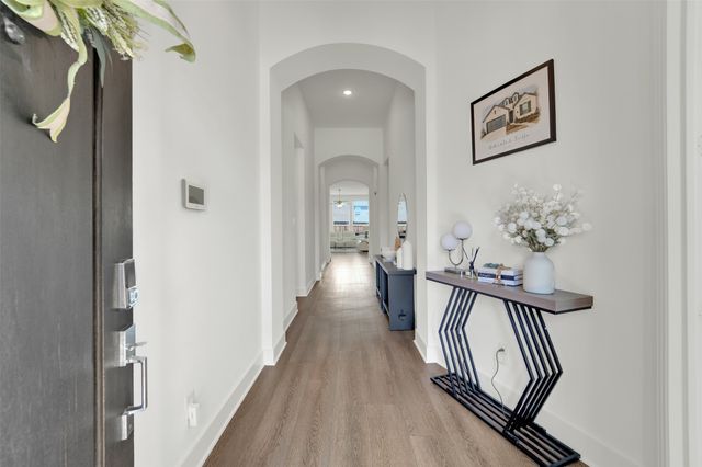 1824 Leo Drive, Van Alstyne, TX 75495