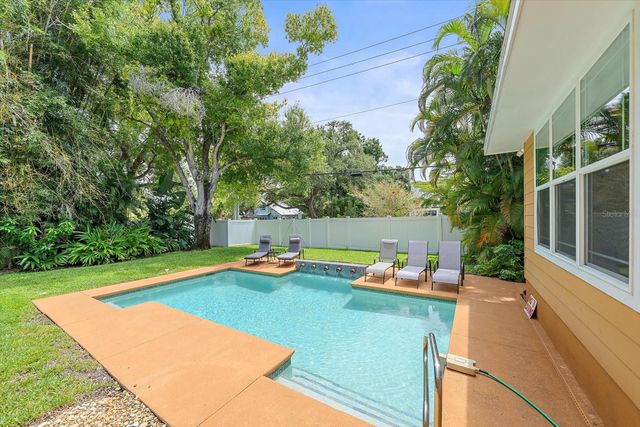 2395 HYDE PARK STREET, Sarasota, FL 34239