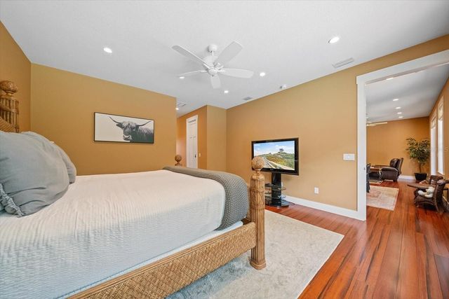 2395 HYDE PARK STREET, Sarasota, FL 34239