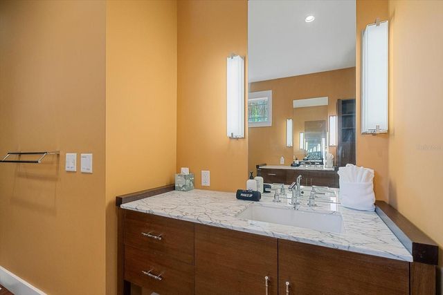 2395 HYDE PARK STREET, Sarasota, FL 34239