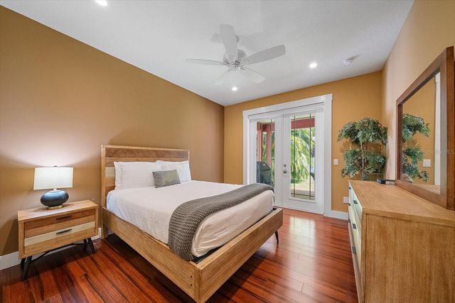 2395 HYDE PARK STREET, Sarasota, FL 34239