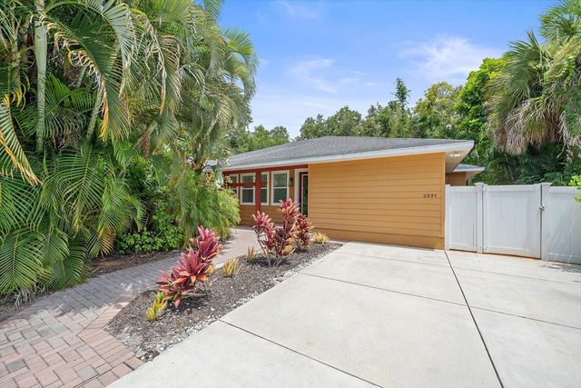 2395 HYDE PARK STREET, Sarasota, FL 34239