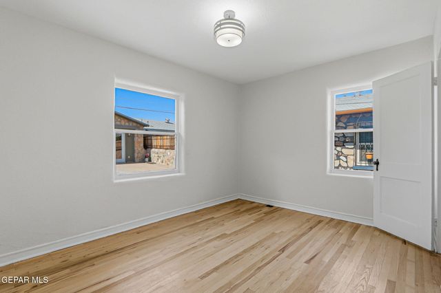 3027 MOREHEAD Avenue, El Paso, TX 79930