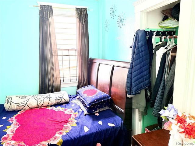 11365 Klinger Street, Hamtramck, MI 48212
