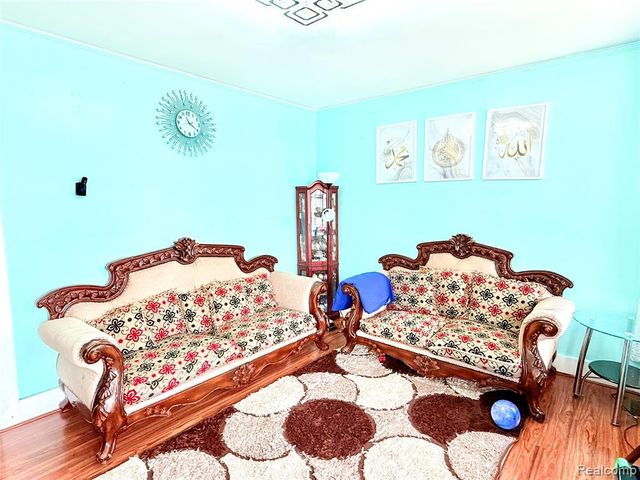 11365 Klinger Street, Hamtramck, MI 48212