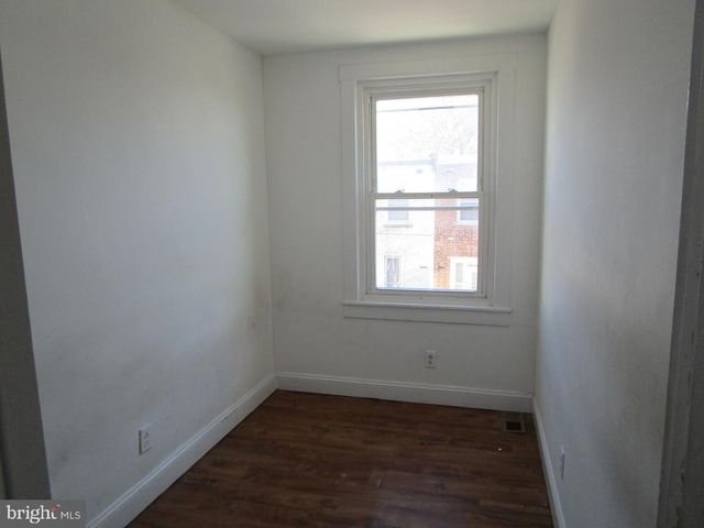 2651 S LLOYD ST, Philadelphia, PA 19153