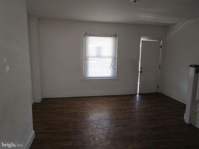 2651 S LLOYD ST, Philadelphia, PA 19153