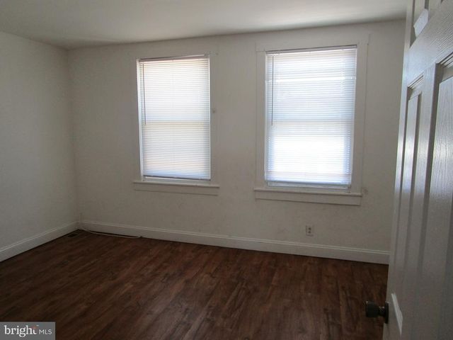 2651 S LLOYD ST, Philadelphia, PA 19153