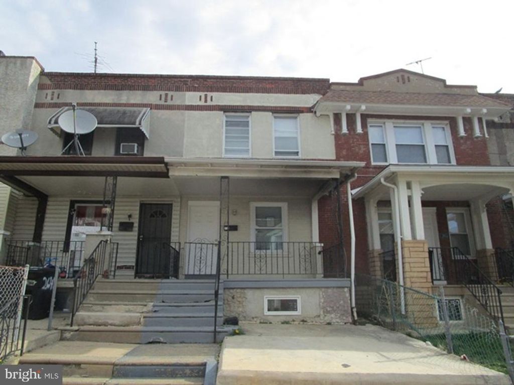 2651 S LLOYD ST, Philadelphia, PA 19153