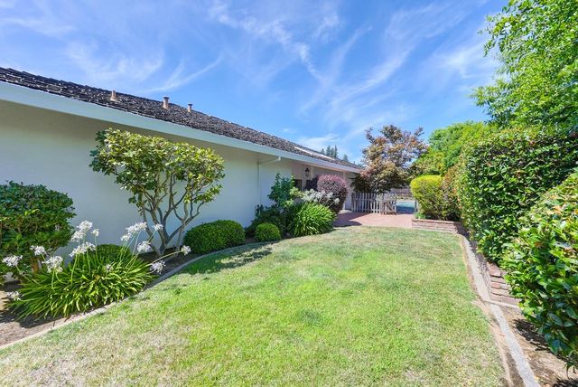 4822 Keane Dr, Carmichael, CA 95608