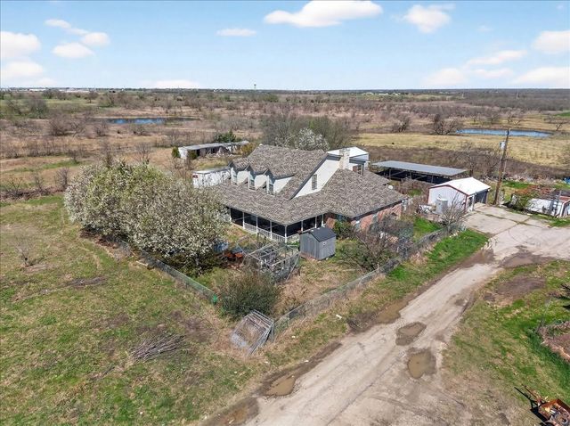 9595 County Road 262, Crandall, TX 75114