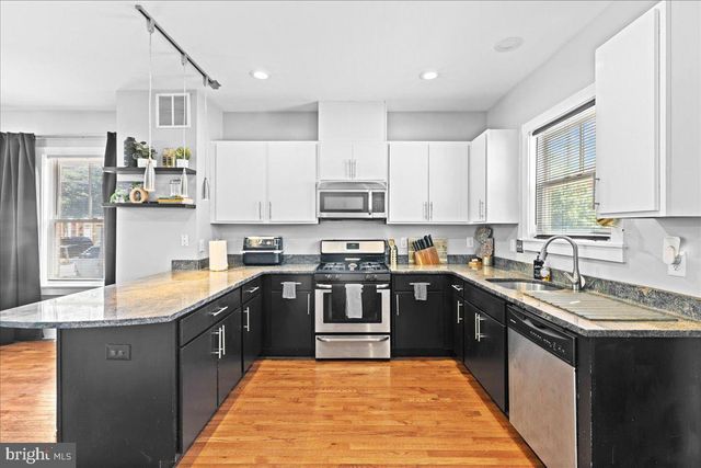 425 S 6TH ST, Camden, NJ 08103