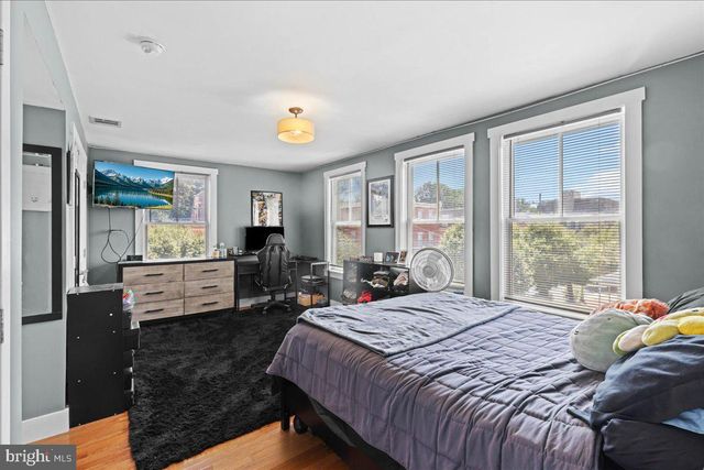 425 S 6TH ST, Camden, NJ 08103
