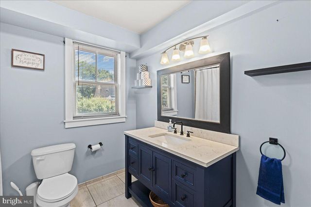 425 S 6TH ST, Camden, NJ 08103