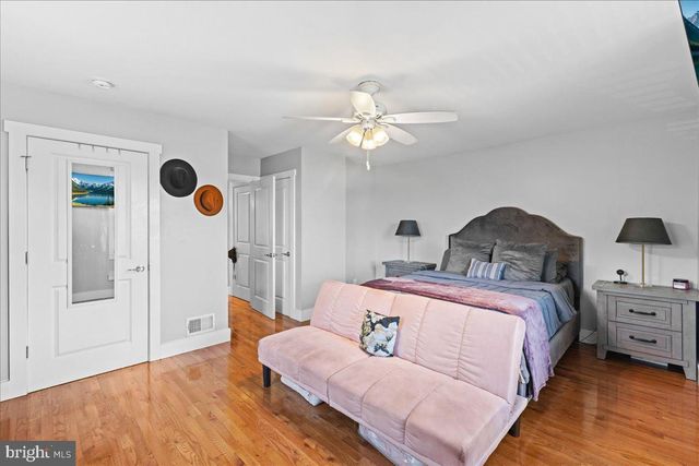 425 S 6TH ST, Camden, NJ 08103