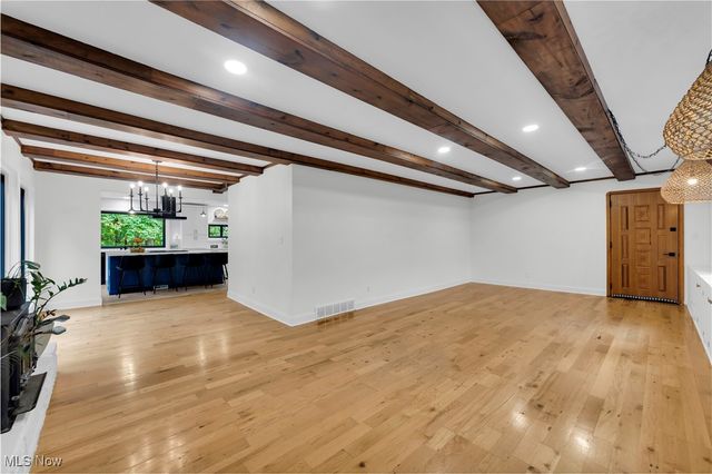 29 Skyview Drive, Seven Hills, OH 44131