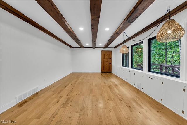 29 Skyview Drive, Seven Hills, OH 44131