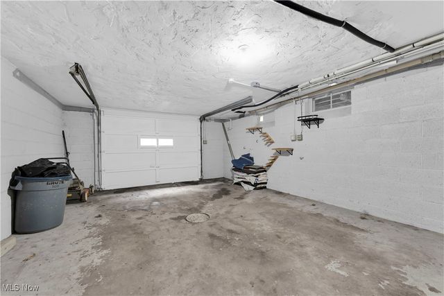 29 Skyview Drive, Seven Hills, OH 44131