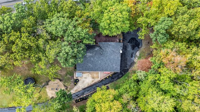 29 Skyview Drive, Seven Hills, OH 44131