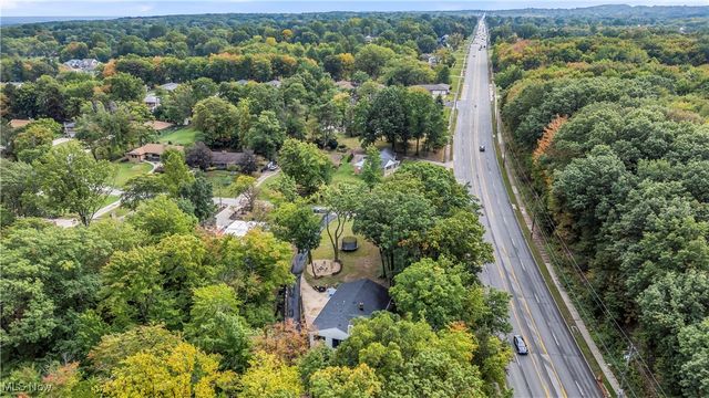 29 Skyview Drive, Seven Hills, OH 44131