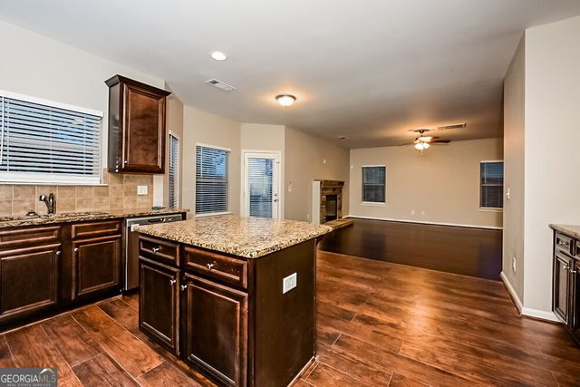 559 Dahlia Drive, Jonesboro, GA 30238