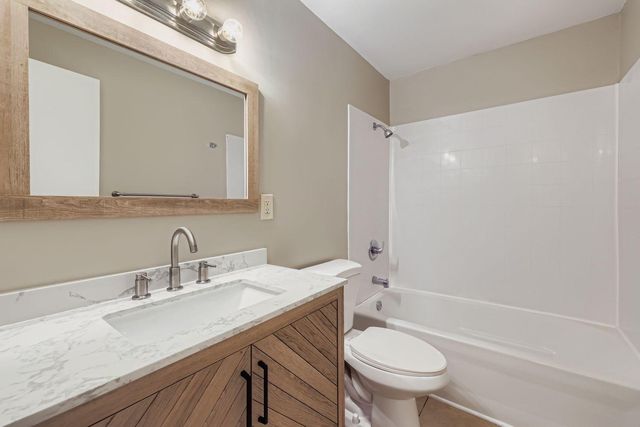 3448 Grimes Avenue N, Robbinsdale, MN 55422