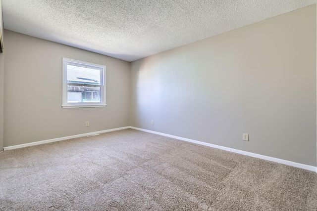 3448 Grimes Avenue N, Robbinsdale, MN 55422