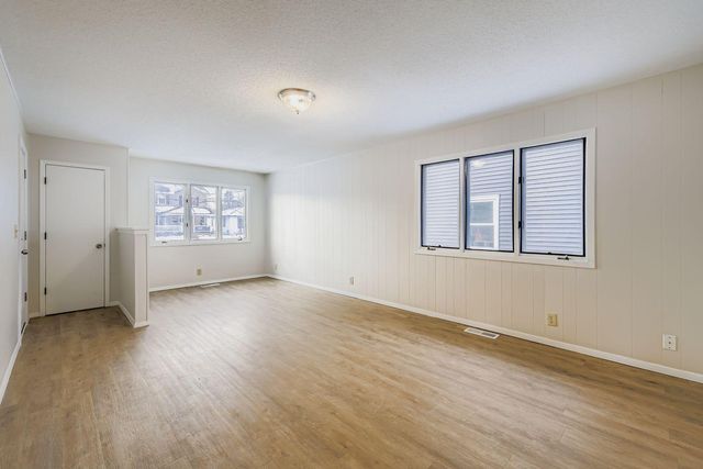 3448 Grimes Avenue N, Robbinsdale, MN 55422