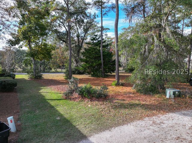 17 Old Bethel, Beaufort, SC 29906