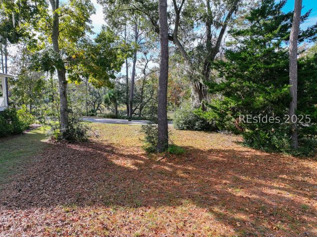 17 Old Bethel, Beaufort, SC 29906