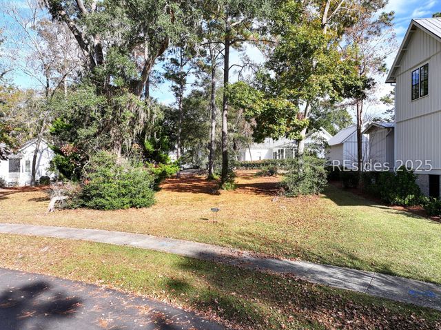 17 Old Bethel, Beaufort, SC 29906