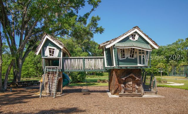 17 Old Bethel, Beaufort, SC 29906