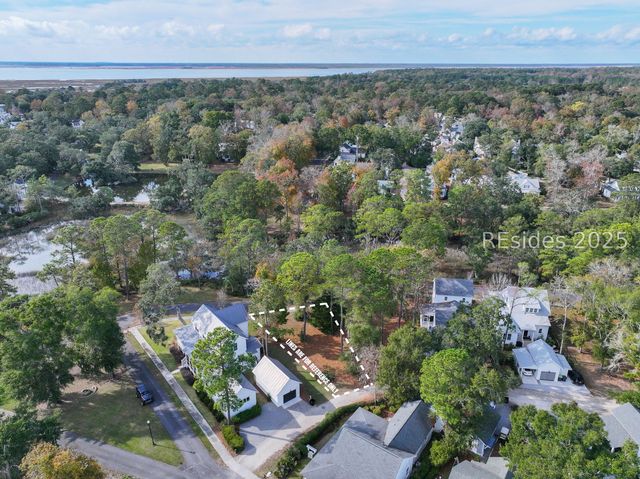 17 Old Bethel, Beaufort, SC 29906