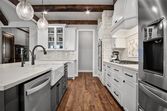 9009 Hidden Pond Street, Justin, TX 76247