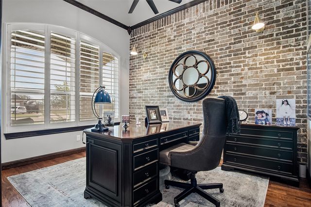 9009 Hidden Pond Street, Justin, TX 76247