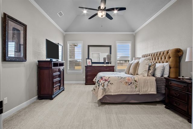 9009 Hidden Pond Street, Justin, TX 76247