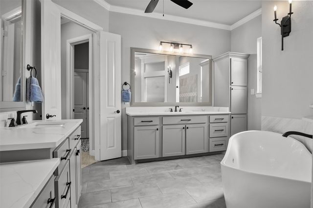 9009 Hidden Pond Street, Justin, TX 76247