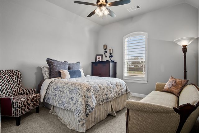 9009 Hidden Pond Street, Justin, TX 76247