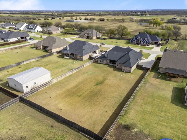 9009 Hidden Pond Street, Justin, TX 76247
