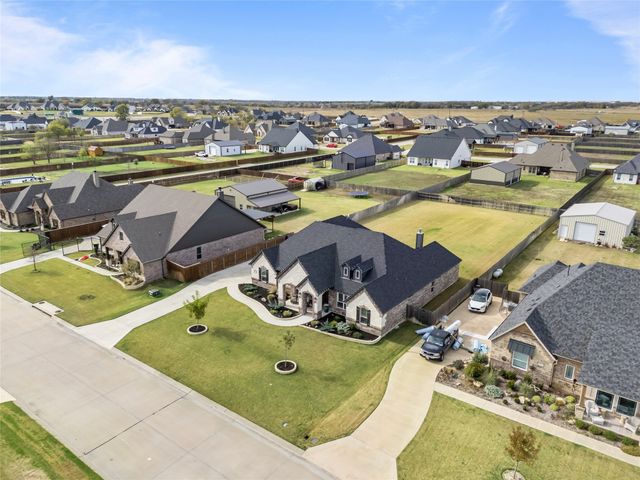 9009 Hidden Pond Street, Justin, TX 76247