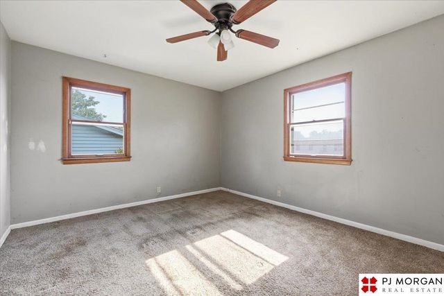 4906 N 61st Street, Omaha, NE 68104