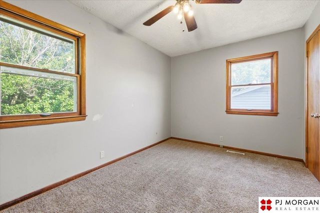 4906 N 61st Street, Omaha, NE 68104