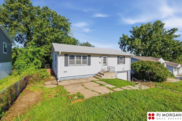 4906 N 61st Street, Omaha, NE 68104