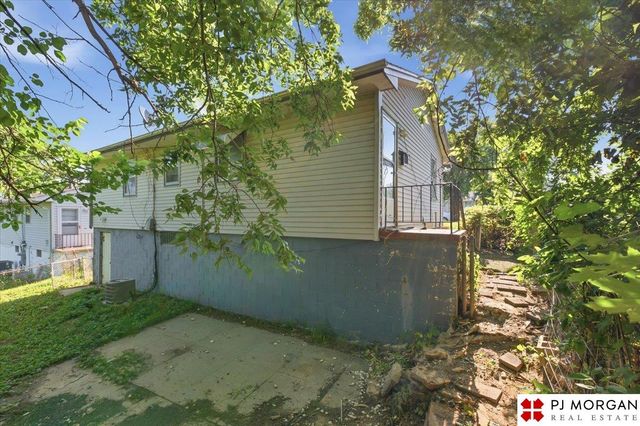 4906 N 61st Street, Omaha, NE 68104