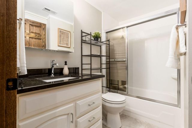 3045 La Vista Drive, 43, Columbus, OH 43204